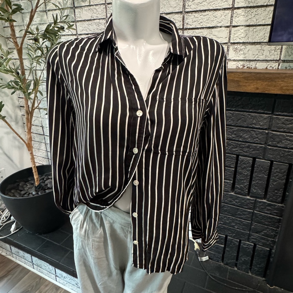 Velvet Heart Black and White Striped Button-Down Shirt - Women’s shirt